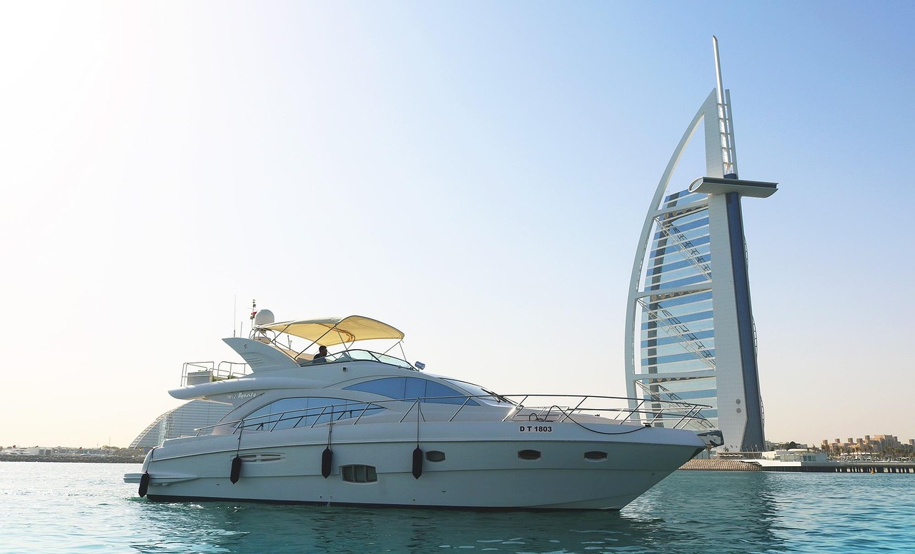 yacht1